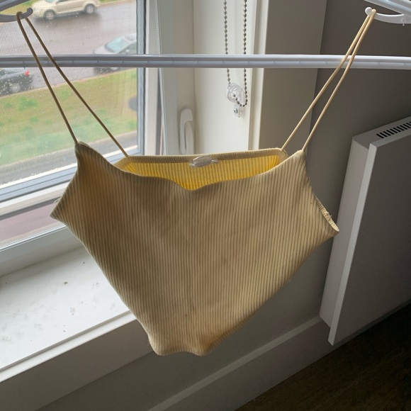 Tank tops - Picture 1 of 15